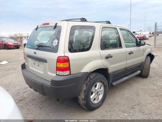 Ford Escape Image 16