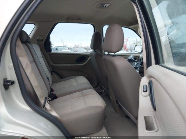 Ford Escape Image 15