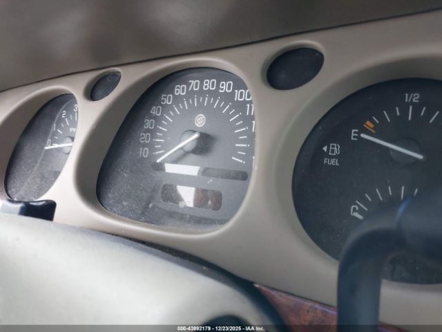 Buick LeSabre Limited Image 9