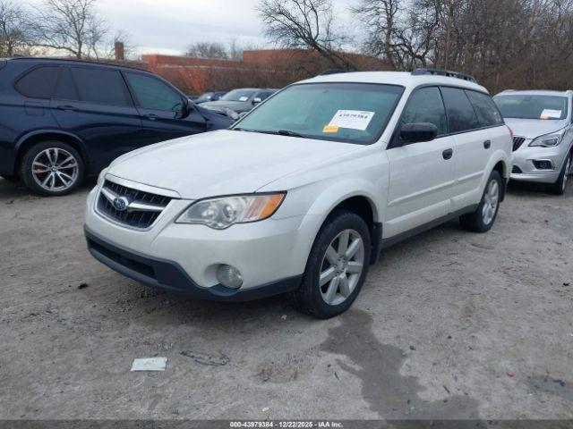 Subaru Outback 2.5i Image 8