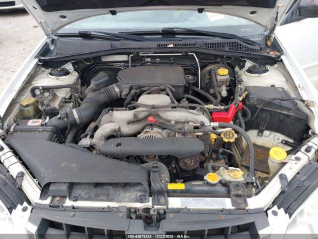 Subaru Outback 2.5i Image 13