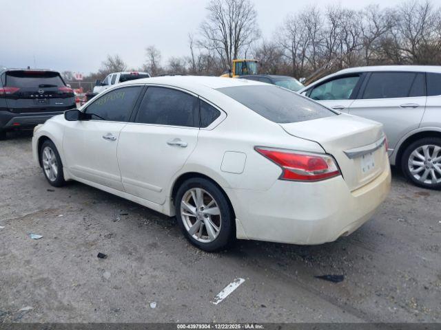 Nissan Altima 2.5 Sv Image 12