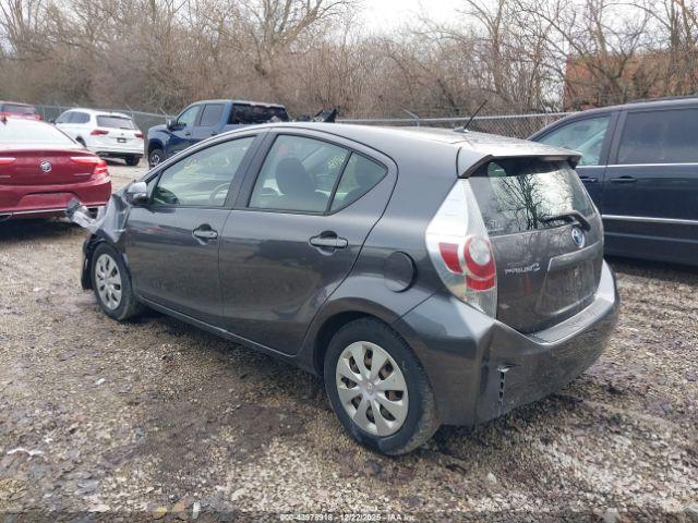 Toyota Prius c Two Image 9