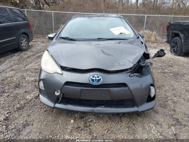 Toyota Prius c Two Image 15