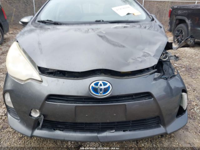 Toyota Prius c Two Image 2