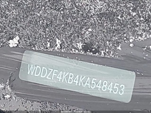 Mercedes-Benz E-Class 4matic Image 19