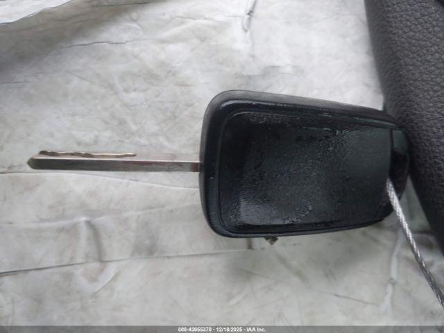 Chevrolet Spark Ls Cvt Image 12