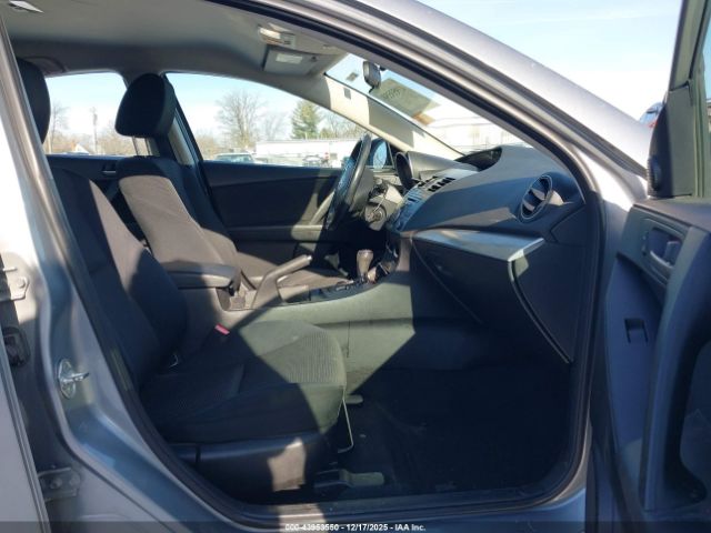 Mazda Mazda3 I Touring Image 10