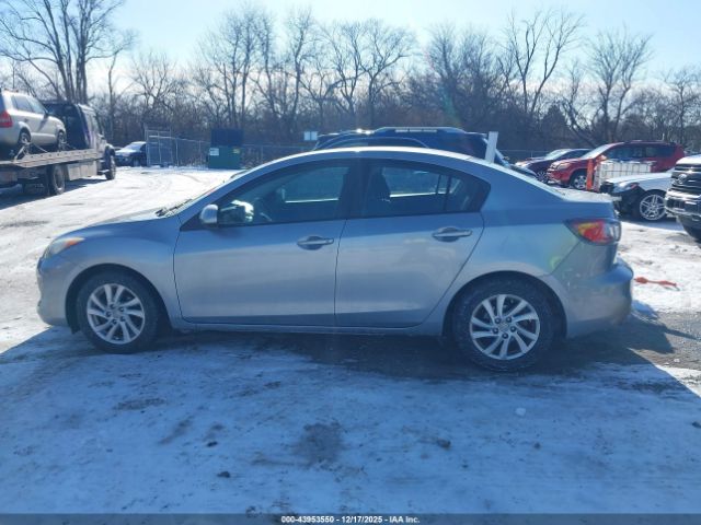 Mazda Mazda3 I Touring Image 2