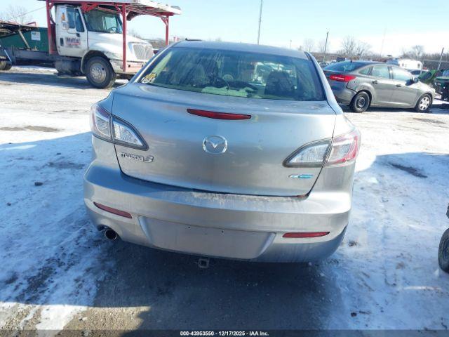 Mazda Mazda3 I Touring Image 7