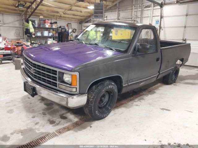 GMC Sierra C1500 Image 2