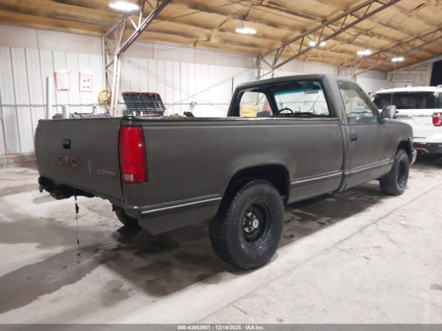 GMC Sierra C1500 Image 3