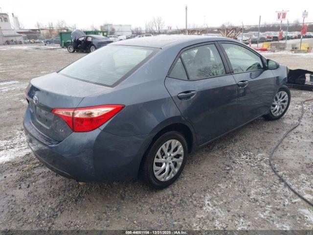 Toyota Corolla Le Image 4