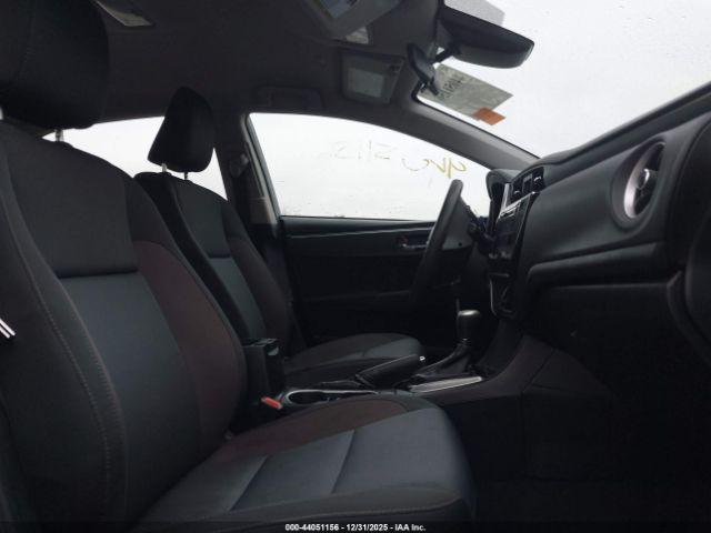 Toyota Corolla Le Image 15