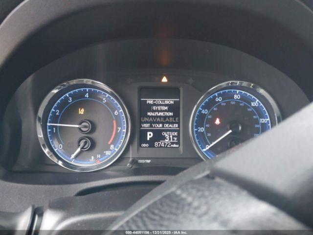 Toyota Corolla Le Image 6