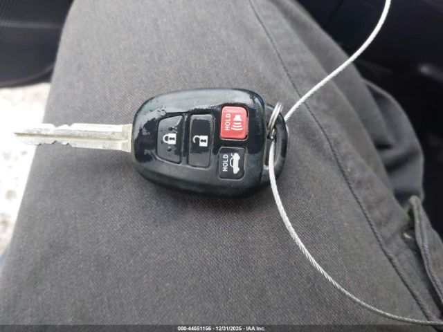 Toyota Corolla Le Image 8